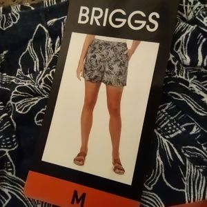 NWT! Briggs Linen/Rayon Ladies Shorts, size medium and small, Navy Print